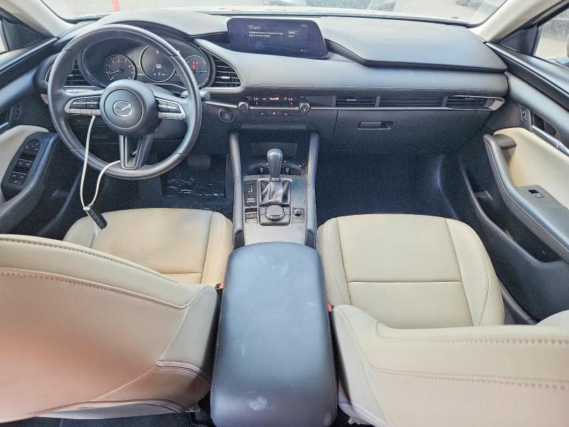2020 MAZDA 3 SELECT 8