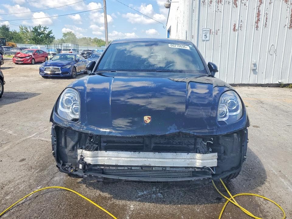 2017 PORSCHE MACAN 5
