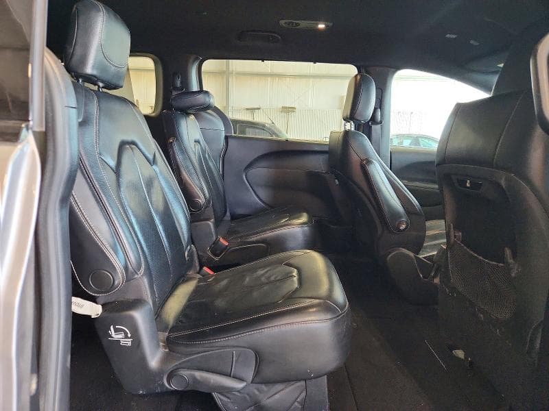 2020 CHRYSLER PACIFICA TOURING L 11