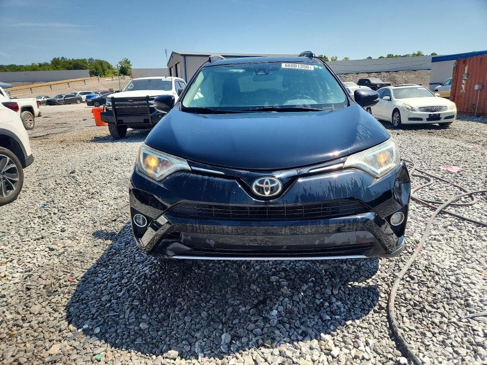 2018 TOYOTA RAV4 XLE 5