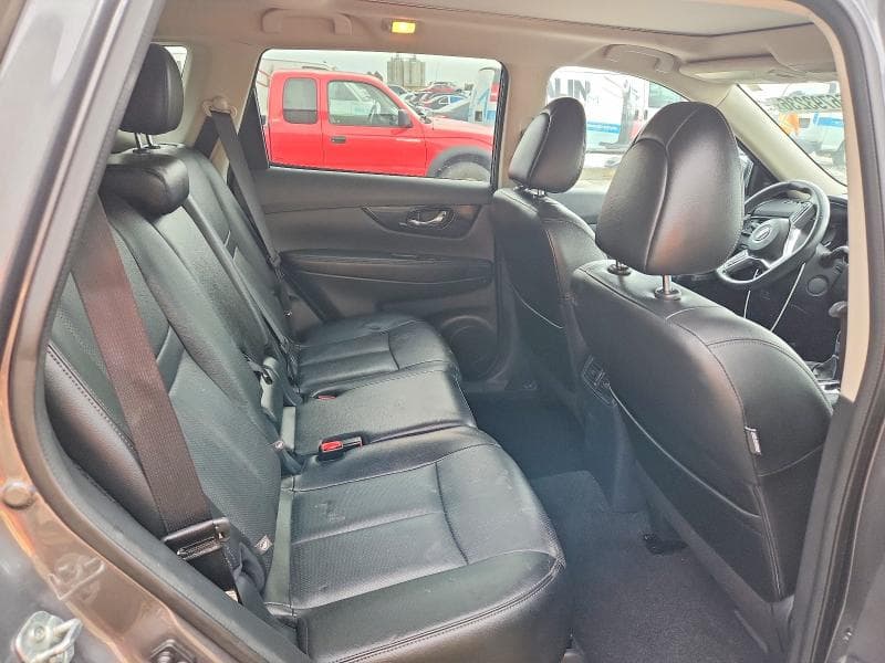 2018 NISSAN ROGUE SL 11