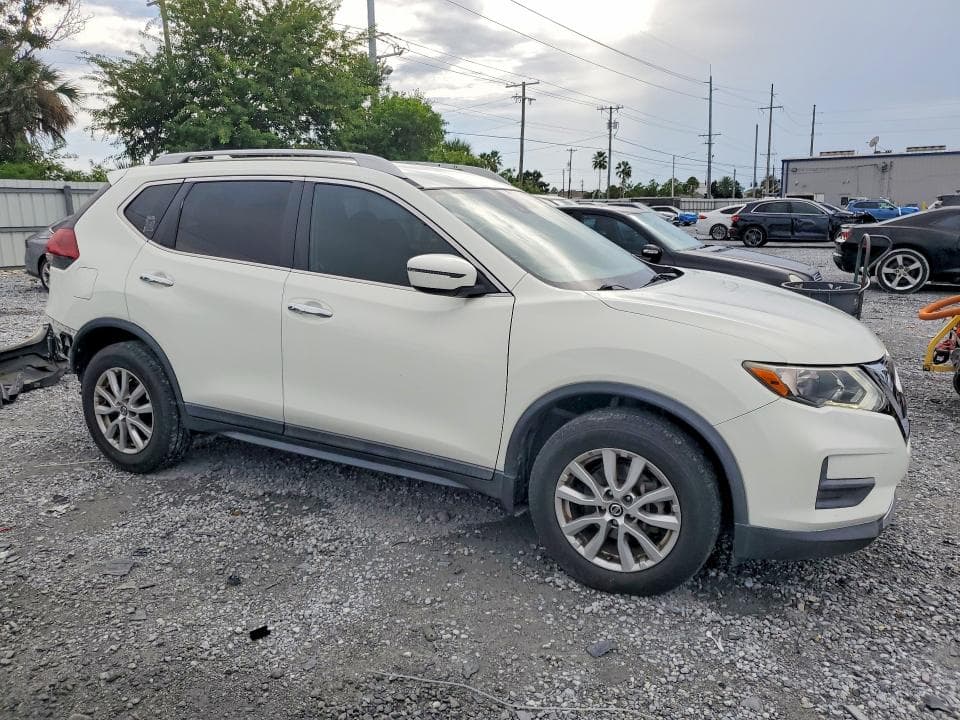 2020 NISSAN ROGUE S 4