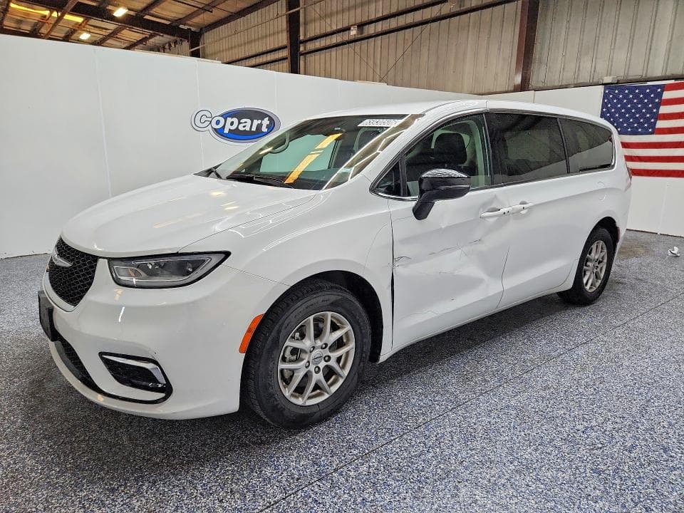 2024 CHRYSLER PACIFICA TOURING L