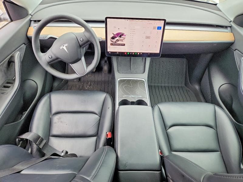 2022 TESLA MODEL Y 8