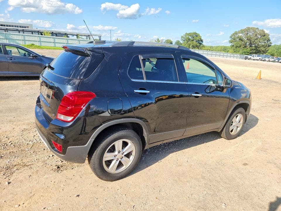 2017 CHEVROLET TRAX 1LT 3