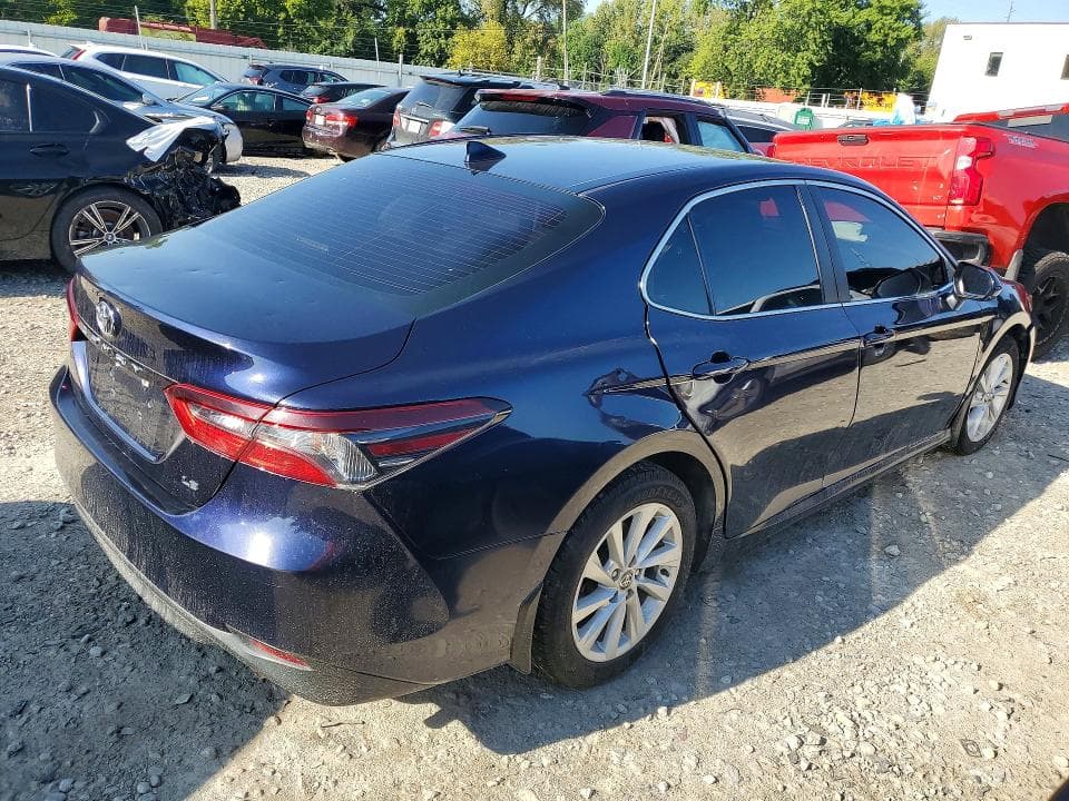 2021 TOYOTA CAMRY LE 3