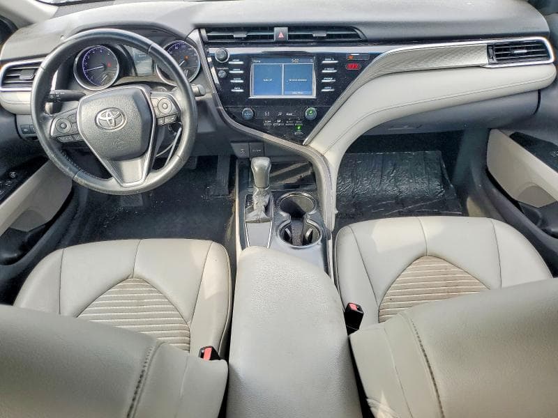 2018 TOYOTA CAMRY SE 8