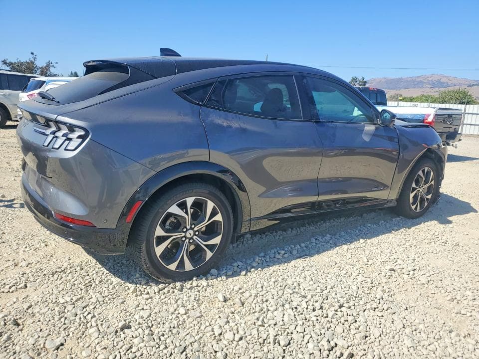 2023 FORD MUSTANG MACH-E PREMIUM 3