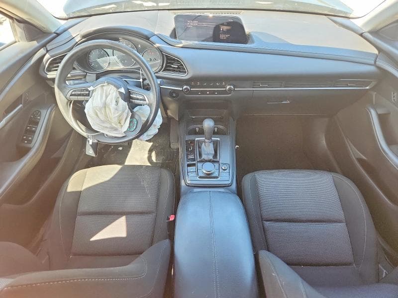 2023 MAZDA CX-30 8