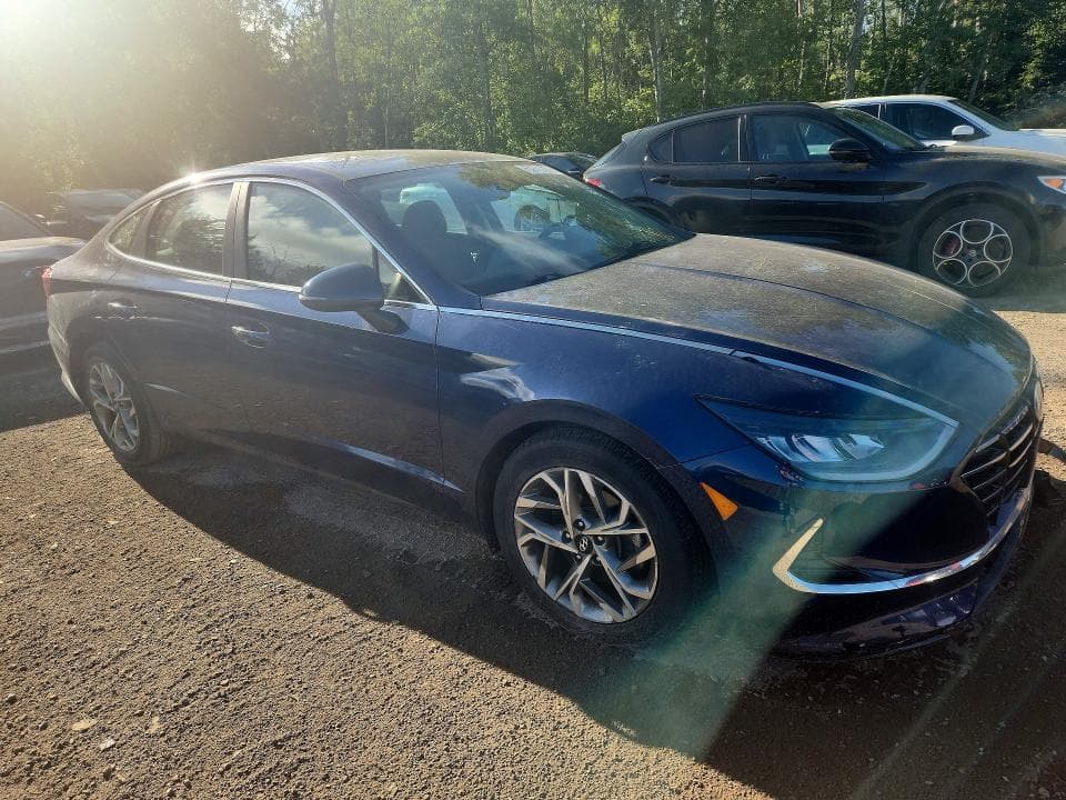 2021 HYUNDAI SONATA SE 4