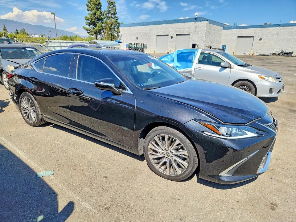2020 LEXUS ES 300H 4