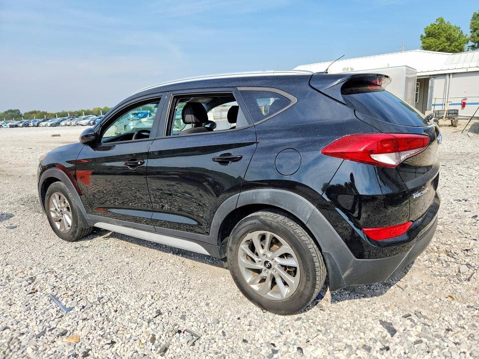 2017 HYUNDAI TUCSON SE 2