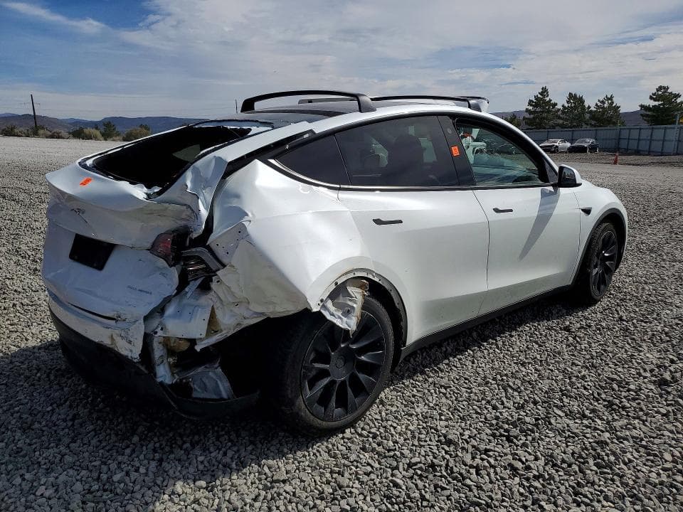 2022 TESLA MODEL Y 3