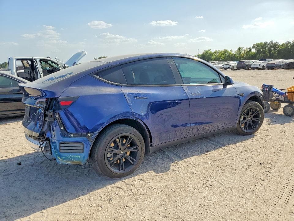 2023 TESLA MODEL Y 3