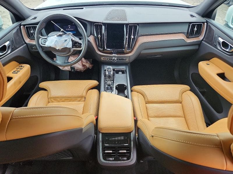 2022 VOLVO XC60 B5 INSCRIPTION 8