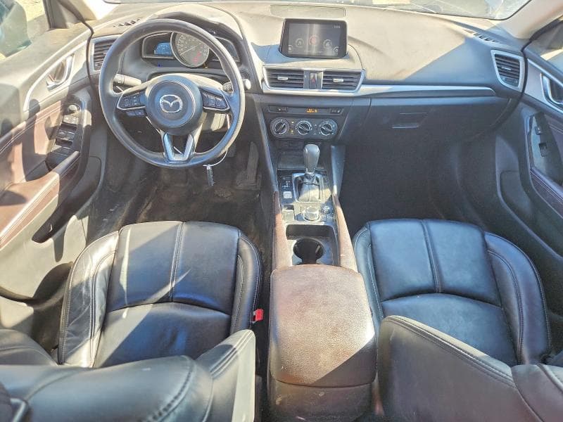 2017 MAZDA 3 SE 8