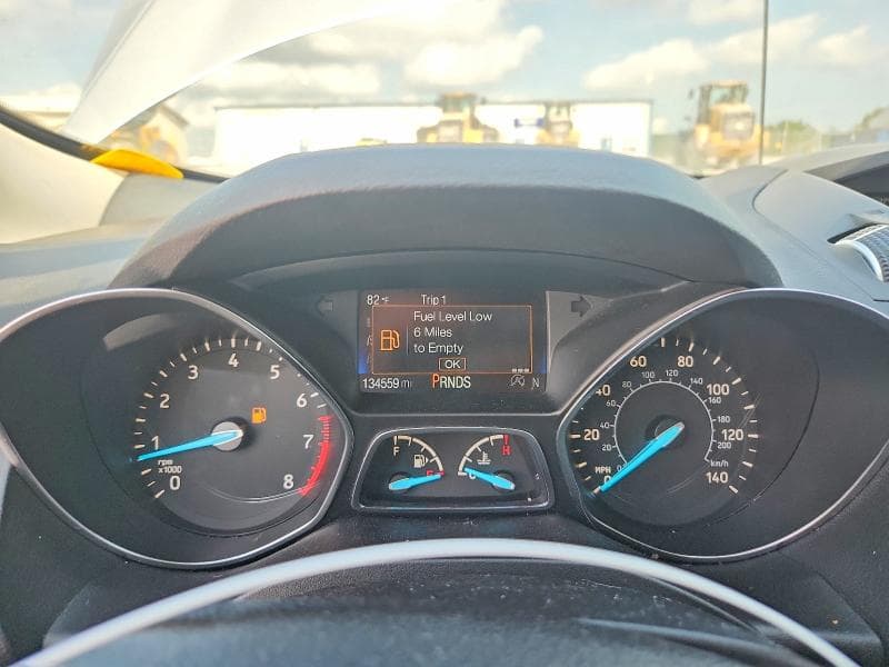 2017 FORD ESCAPE SE 9