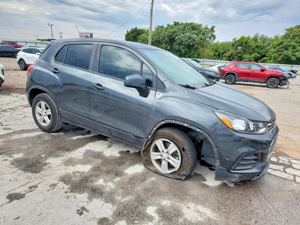 2020 CHEVROLET TRAX LS 4