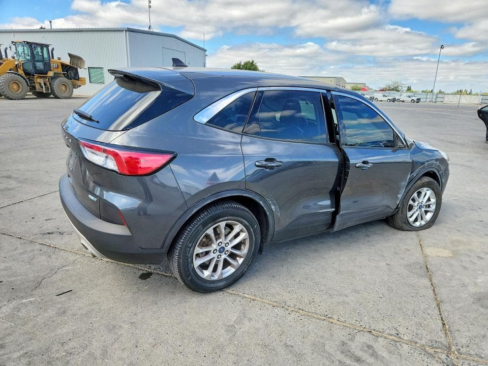 2020 FORD ESCAPE SE 3
