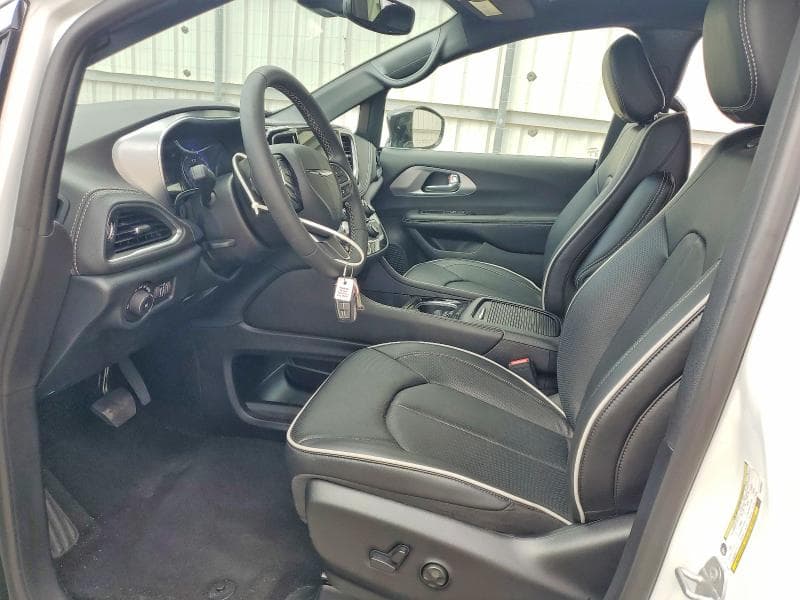 2026 CHRYSLER PACIFICA LIMITED 7