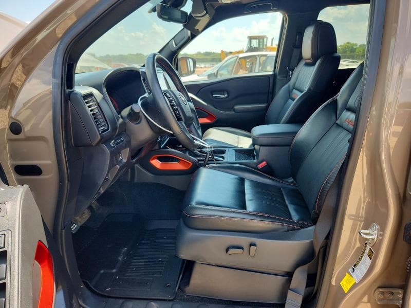 2023 NISSAN FRONTIER PRO-4X 7