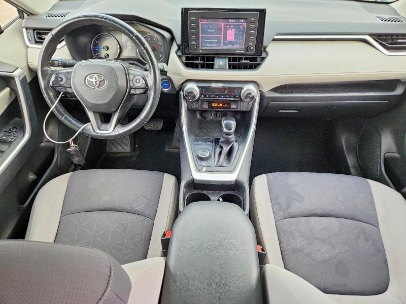 2020 TOYOTA RAV4 HYBRID XLE 8