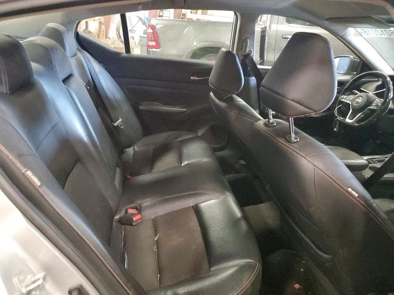 2022 NISSAN ALTIMA SR 10