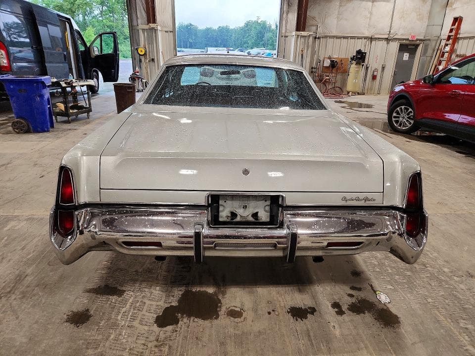 1976 CHRYSLER NEW YORKER 6