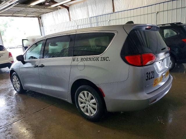 2021 CHRYSLER VOYAGER L 2