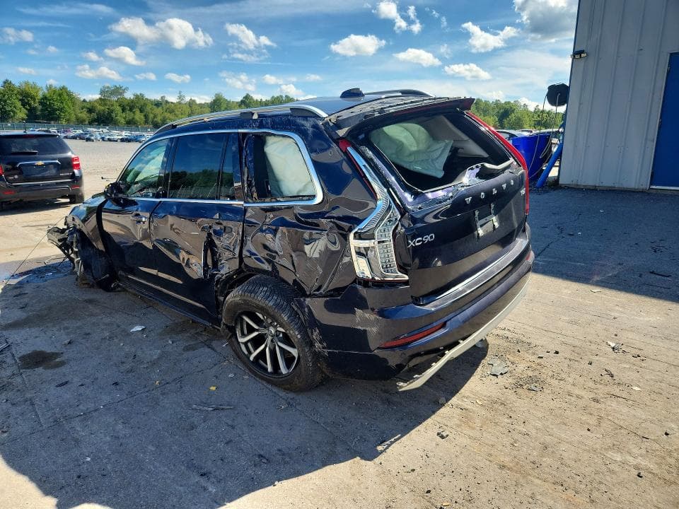 2019 VOLVO XC90 T6 MOMENTUM 2