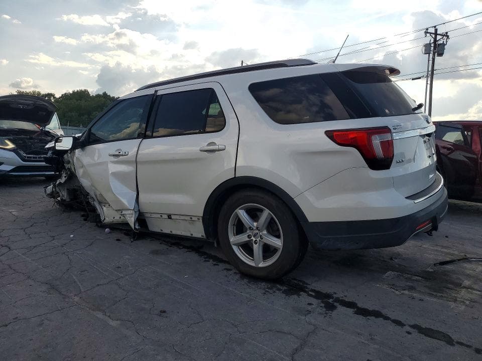 2018 FORD EXPLORER XLT 2
