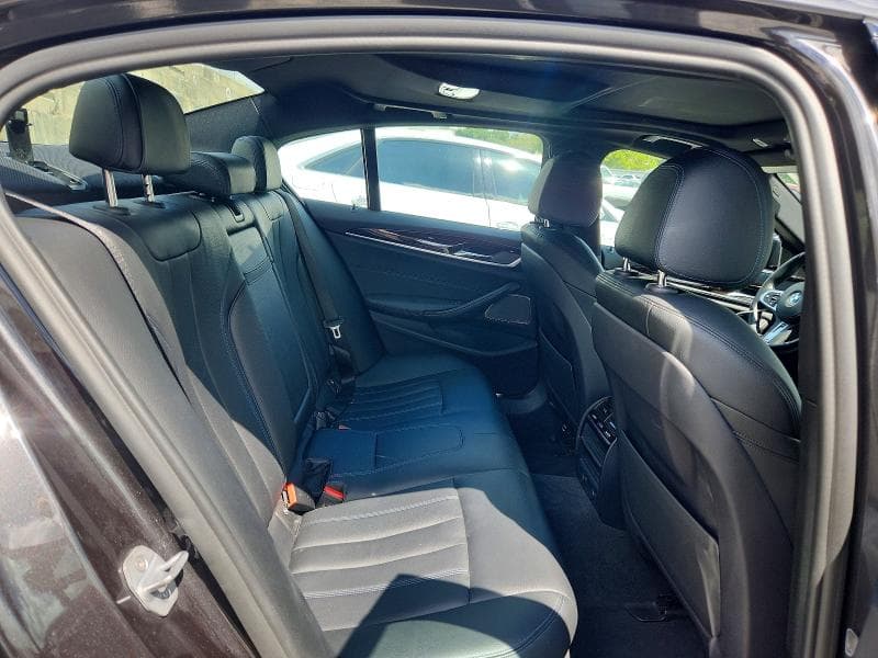 2018 BMW 530XE 10