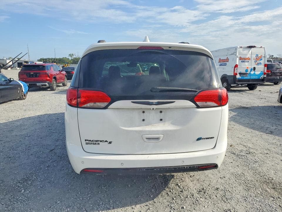 2020 CHRYSLER PACIFICA HYBRID LIMITED 6