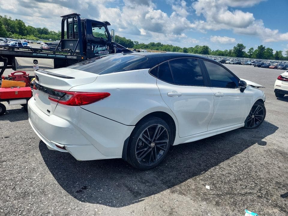 2025 TOYOTA CAMRY XSE 3