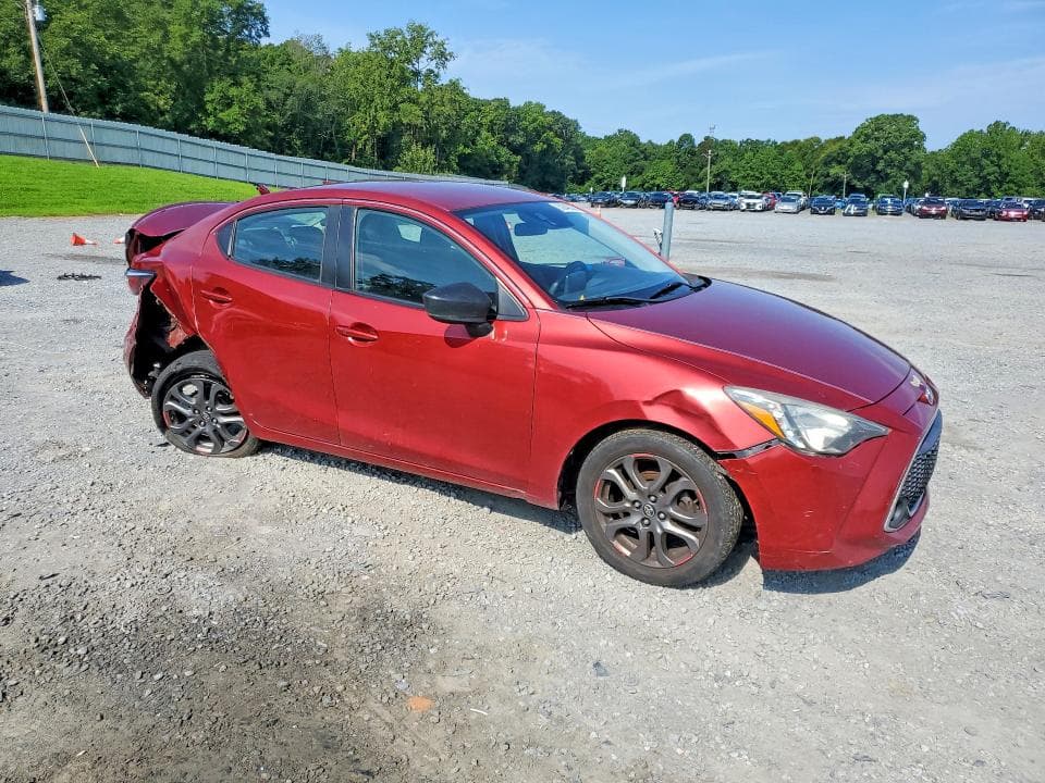 2019 TOYOTA YARIS LE 4
