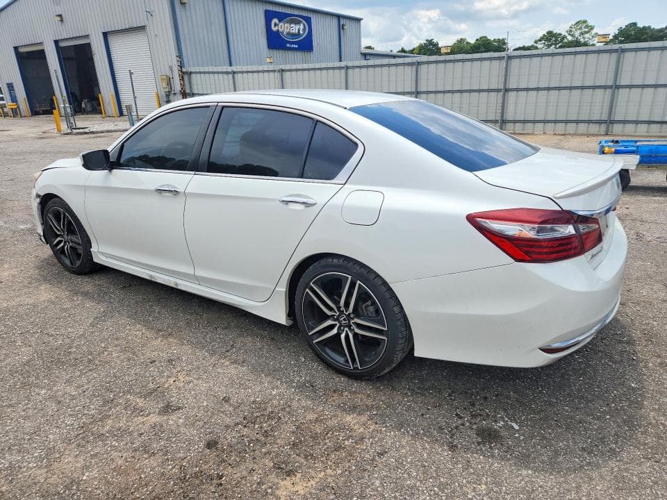 2017 HONDA ACCORD SPORT 2