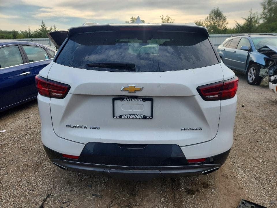 2024 CHEVROLET BLAZER PREMIER 6