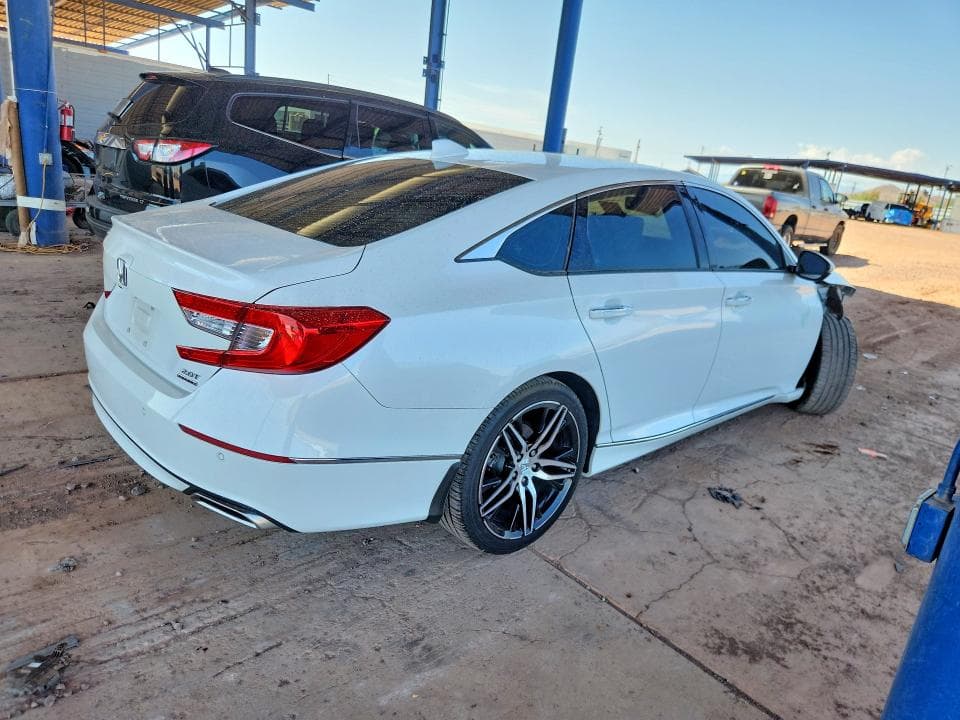 2021 HONDA ACCORD TOURING 3