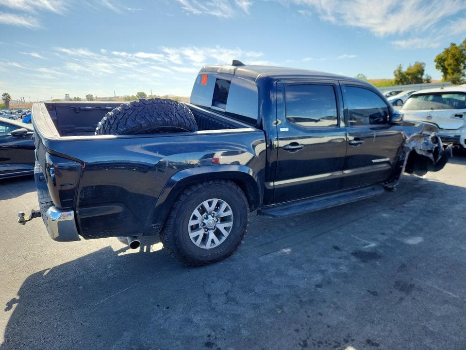 2018 TOYOTA TACOMA SR5 V6 3
