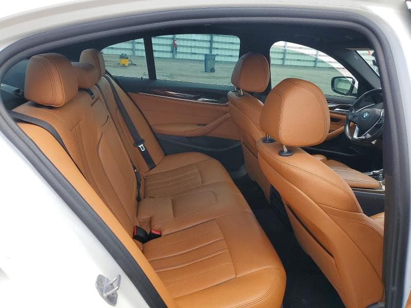 2019 BMW 540 I 10