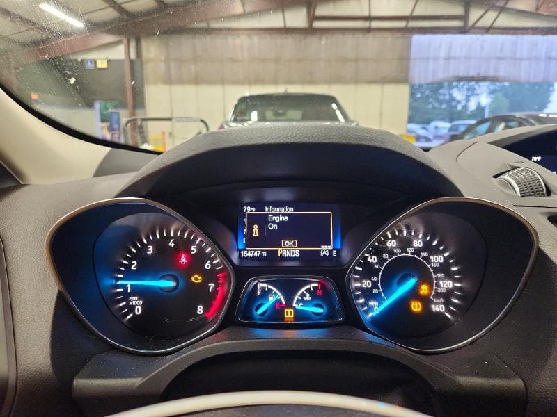 2017 FORD ESCAPE SE 9
