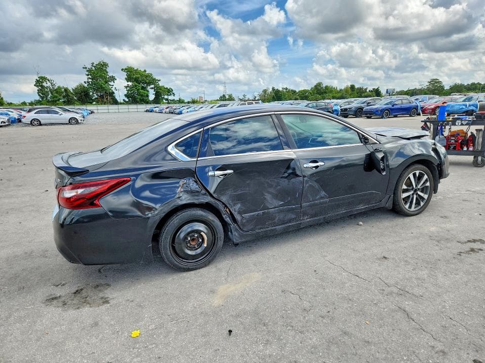 2017 NISSAN ALTIMA 2.5 SR 3