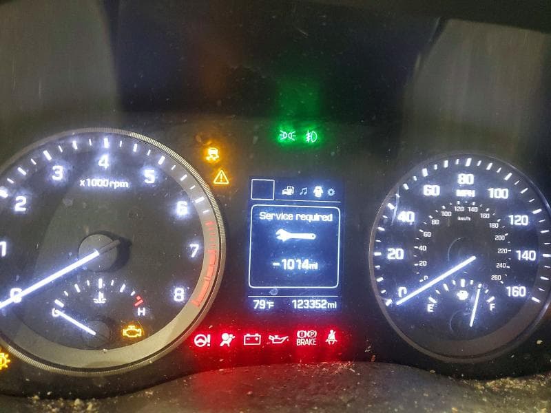 2017 HYUNDAI TUCSON SE 9