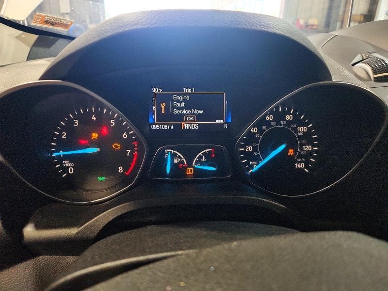 2017 FORD ESCAPE SE 9