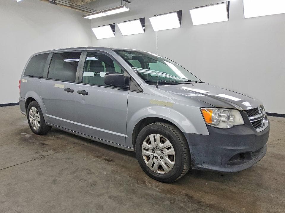 2019 DODGE GRAND CARAVAN SE 4