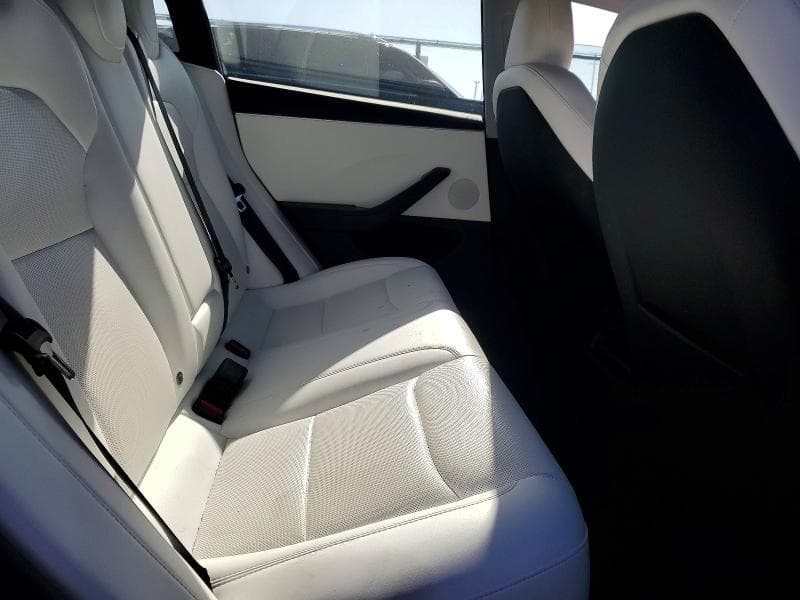 2024 TESLA MODEL 3 10