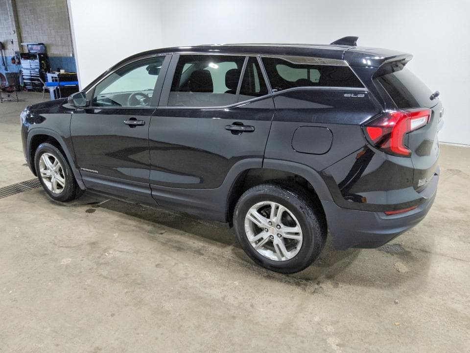 2022 GMC TERRAIN SLE 2