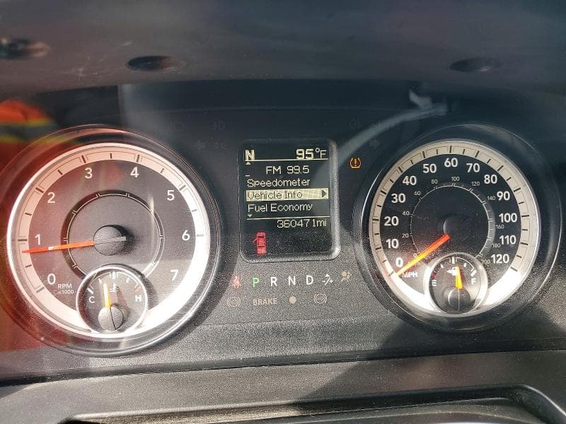 2017 RAM 1500 SLT 9