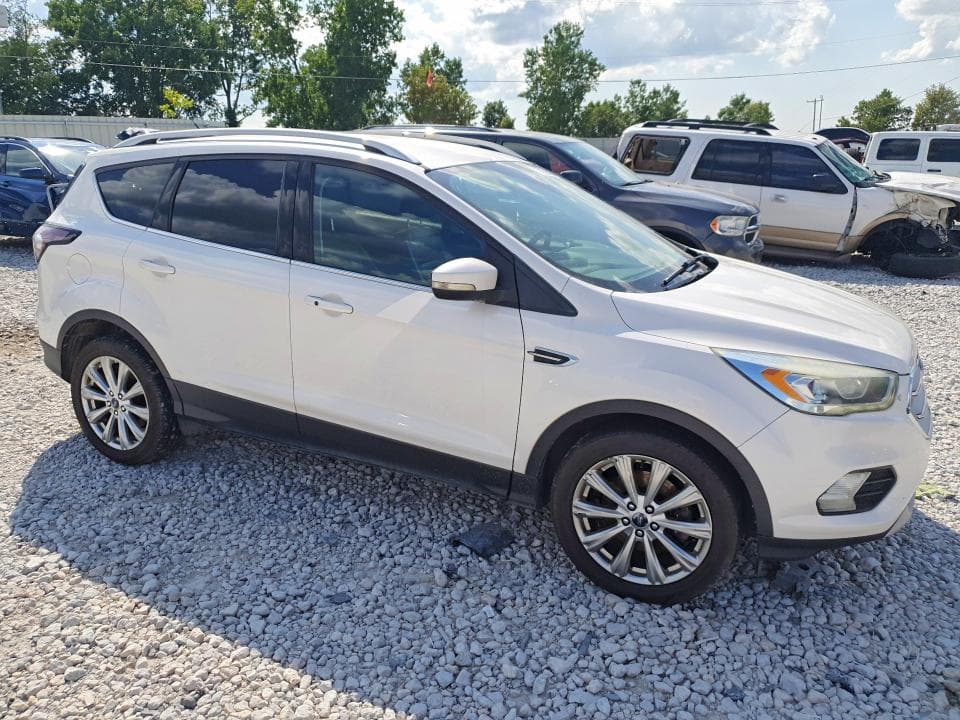 2017 FORD ESCAPE TITANIUM 4