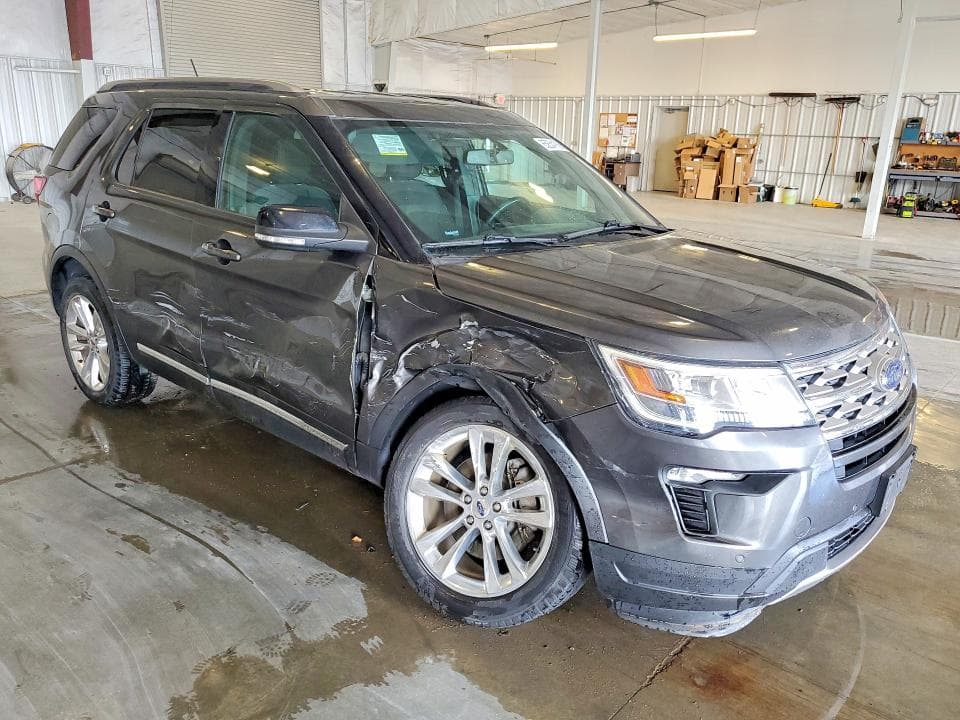 2018 FORD EXPLORER XLT 4